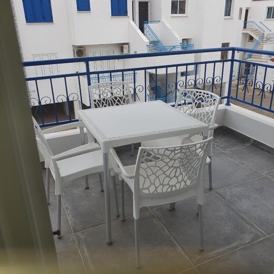 G&E Harbour Apartments Латхи Экстерьер фото