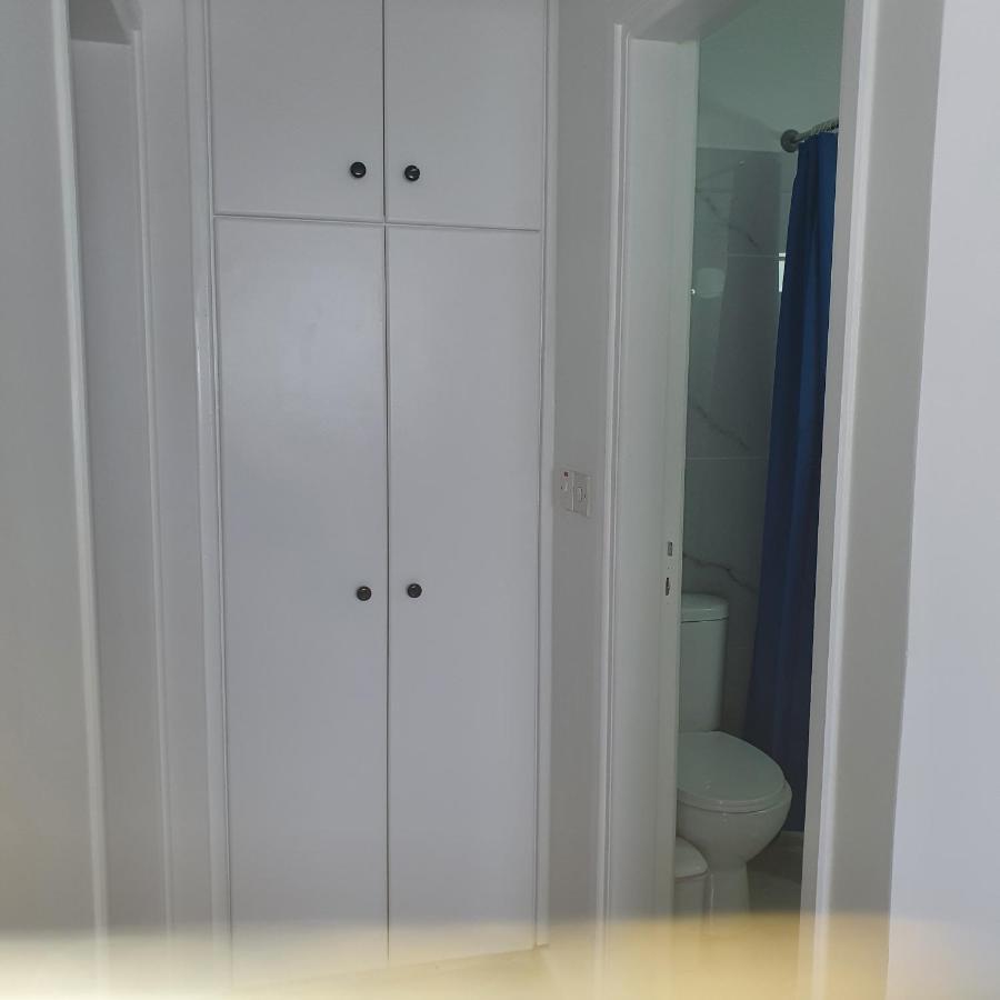 G&E Harbour Apartments Латхи Экстерьер фото